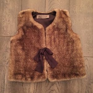 Little Girl Old Navy Faux Fur vest
